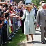 rei-charles-iii-e-rainha-camila-visitam-igreja-na-australia