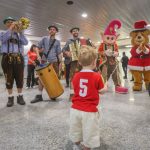 clima-de-festa-marca-reabertura-do-aeroporto-salgado-filho,-em-porto-alegre