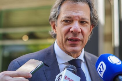 arrecadacao-recorde-vem-de-recomposicao-da-base-fiscal,-diz-haddad