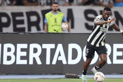 pelo-sonho-da-libertadores,-botafogo-recebe-o-penarol-no-nilton-santos