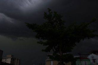 chuva-causa-alagamentos-em-sao-paulo;-temporais-podem-continuar-ate-madrugada