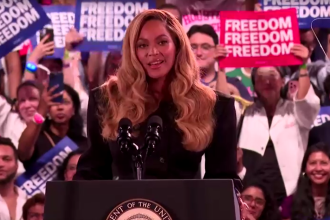 beyonce-participa-de-comicio-e-apoia-kamala-harris-para-presidente-nos-eua