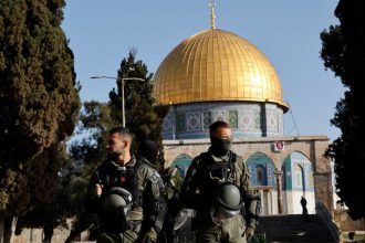 homem-tenta-esfaquear-soldados-israelenses-perto-de-jerusalem,-segundo-exercito