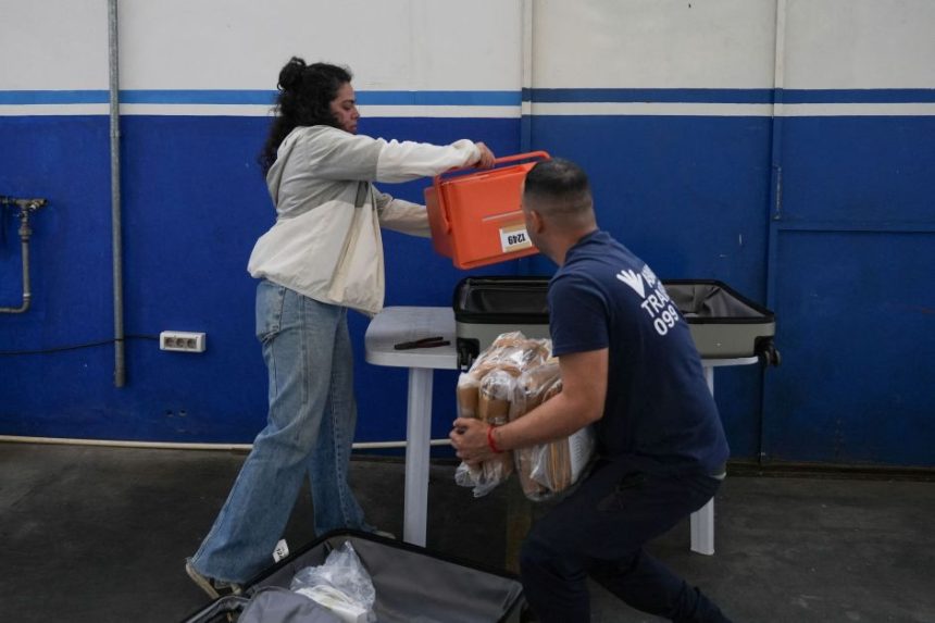 corrida-eleitoral-moderada-no-uruguai-contraria-tendencia-de-acirramento-politico-na-regiao