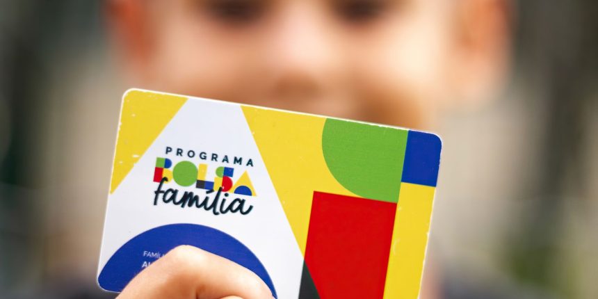 caixa-conclui-pagamento-da-parcela-de-outubro-do-bolsa-familia