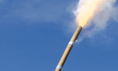 vereadores-do-rio-aprovam-multa-para-quem-soltar-fogos-de-artificio