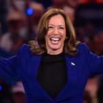 kamala-harris-vota-antecipadamente-por-correio-e-diz-que-confia-no-sistema