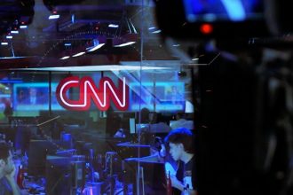 cnn-brasil-estreia-novo-portal-e-ganha-home-mais-diversa;-entenda