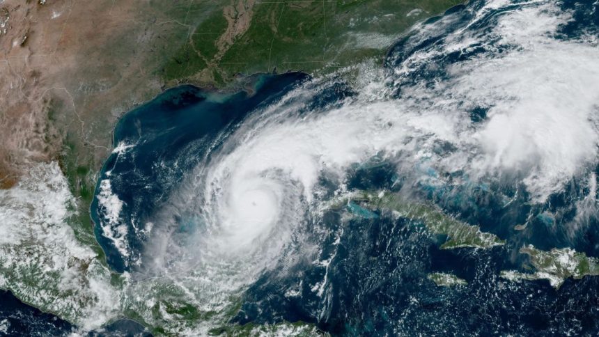 chegada-da-tempestade-rafael-representa-ameaca-para-a-costa-do-golfo-dos-eua