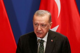 aliado-de-erdogan-propoe-emenda-para-presidente-turco-concorrer-novamente-em-2028