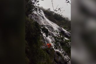 corpo-de-turista-e-encontrado-em-cachoeira-de-120-metros-de-altura-em-mg