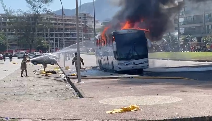 justica-manda-soltar-10-torcedores-uruguaios-envolvidos-em-confronto-no-rio