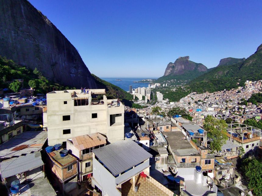 veja-lista-das-20-maiores-favelas-do-brasil,-segundo-o-ibge