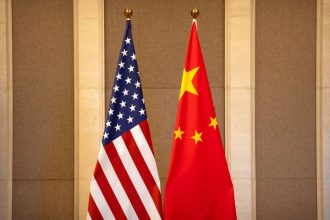 china-e-ponto-de-convergencia-entre-biden-e-trump,-explica-ceo-da-akro-internacional