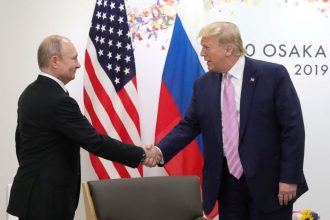 especialista-comenta-ligacao-entre-putin-e-trump,-negada-pelo-kremlin