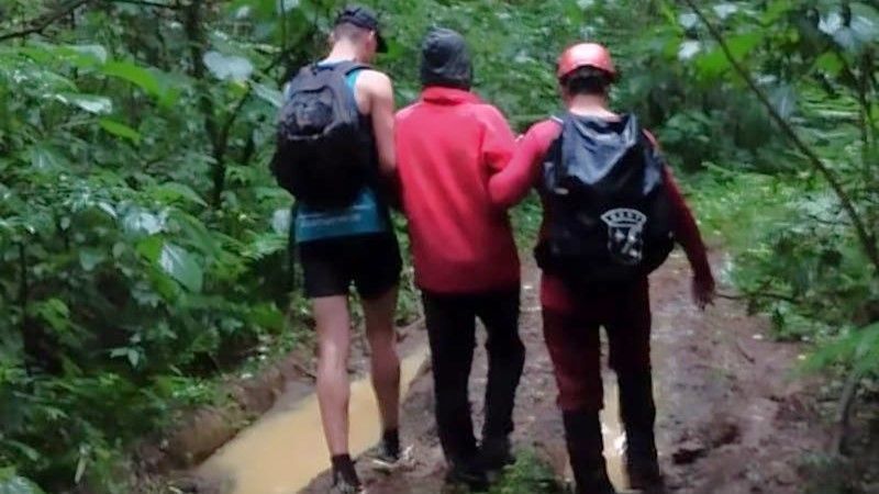 jovens-desaparecem-em-trilha-na-serra-do-mar-e-sao-resgatados-apos-48-horas