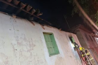 homem-morre-apos-telhado-de-casa-desabar-durante-incendio-em-mg