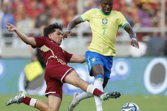 eliminatorias:-brasil-joga-mal-e-nao-passa-de-empate-com-a-venezuela