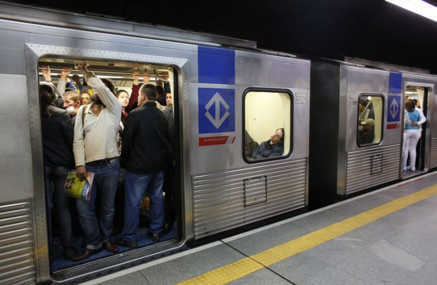 metro-de-sp-bate-recorde-e-transporta-3,2-milhoes-de-passageiros-em-unico-dia