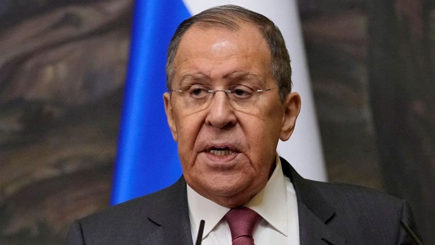 ataque-da-ucrania-com-misseis-dos-eua-e-“sinal”-de-escalada,-diz-lavrov-no-rio