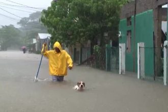 tempestade-tropical-sara-mata-4-pessoas-e-afeta-140-mil-habitantes-em-honduras