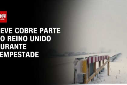 tempestade-bert-leva-neve-forte,-corta-energia-e-paralisa-voos-no-reino-unido