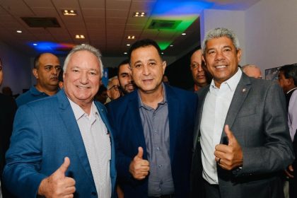 je-assuncao-participa-do-encontro-estadual-dos-prefeitos-do-avante-em-salvador