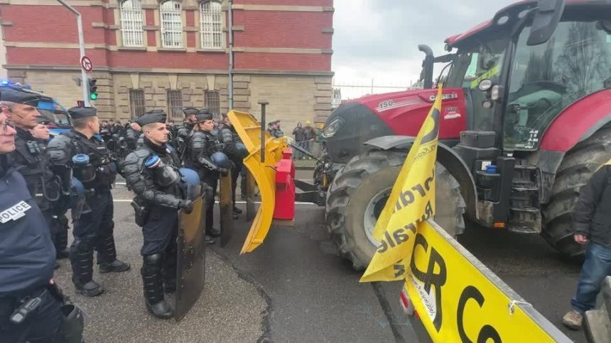 agricultores-da-franca-protestam-contra-acordo-comercial-entre-ue-e-mercosul