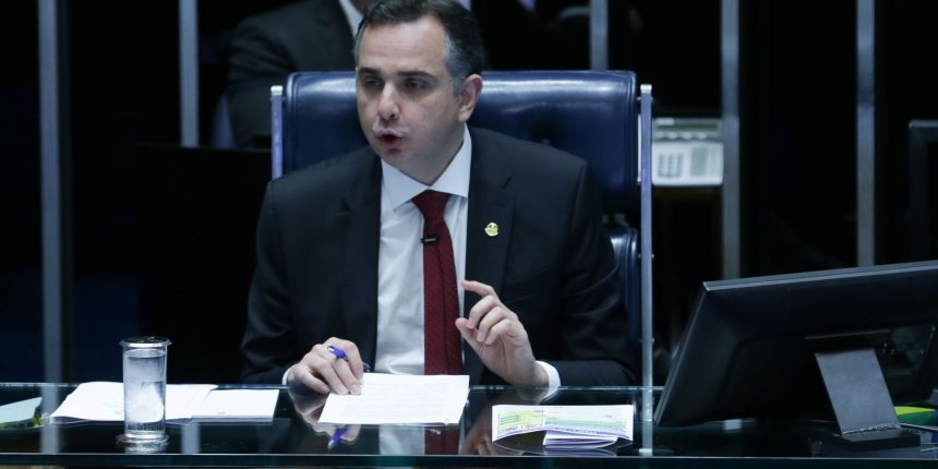 apos-alta-do-dolar,-pacheco-condiciona-isencao-do-ir-a-situacao-fiscal