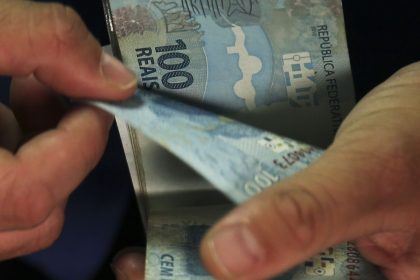 credito-bancario-deve-crescer-10,6%-neste-ano-e-9,6%-em-2025,-preve-bc