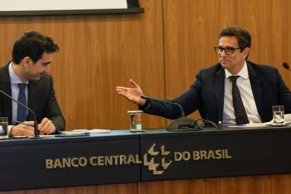 campos-neto-exalta-passagem-de-comando-no-banco-central