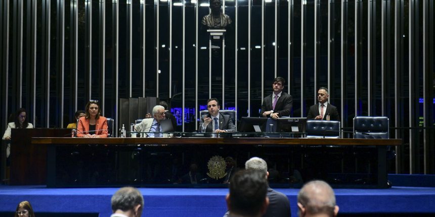 senado-aprova-novos-limites-de-gastos-publicos-em-caso-de-deficit