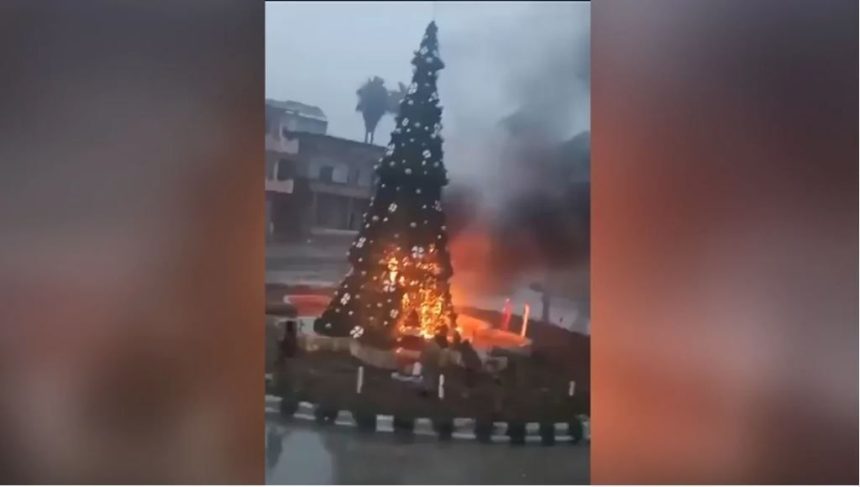 siria-tem-protestos-de-catolicos-apos-arvore-de-natal-ser-incendiada