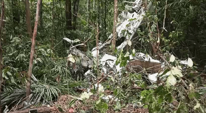 aviao-desaparecido-no-amazonas-e-encontrado-em-area-de-mata-densa