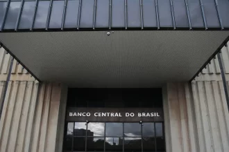 estoque-de-credito-no-brasil-sobe-1,2%-em-novembro,-diz-bc