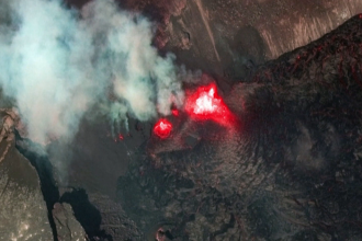 imagens-de-satelite-mostram-fluxo-da-lava-apos-erupcao-do-vulcao-kilauea-no-havai