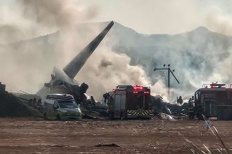 caixas-pretas-do-aviao-que-explodiu-na-coreia-do-sul-sao-recuperadas