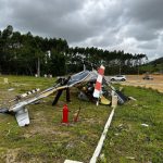 queda-de-helicoptero-com-cinco-pessoas-a-bordo-deixa-feridos-em-sc;-veja-imagens