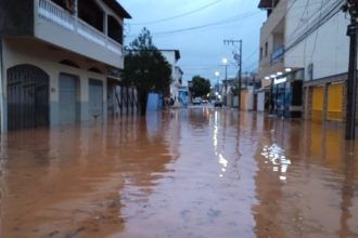 chuvas-deixam-10-mortos-e-1-desaparecido-no-interior-de-minas-gerais