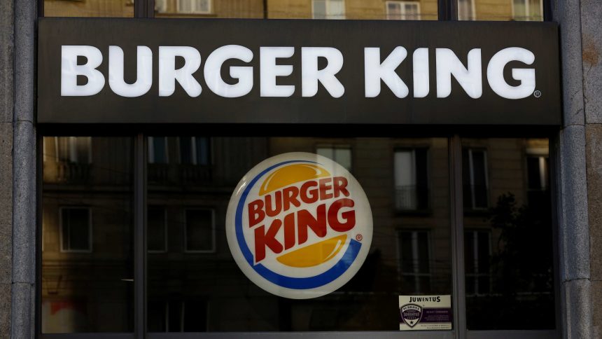 burger-king-dara-sanduiche-de-graca-para-advogados,-em-nova-campanha-de-marketing