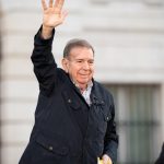 opositor-de-maduro-ira-a-posse-de-trump,-que-sobe-tom-contra-a-ditadura