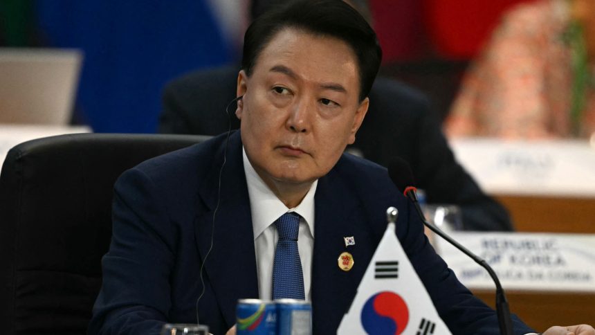 detido,-presidente-afastado-da-coreia-do-sul-continua-se-recusando-a-depor