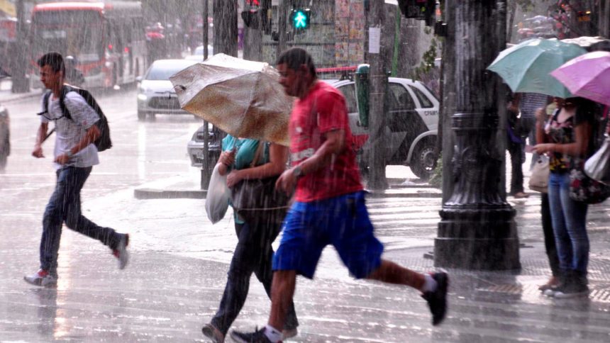 sp-deve-ter-pancadas-isoladas-nesta-sexta-(17);-chuva-diminui-no-fim-de-semana