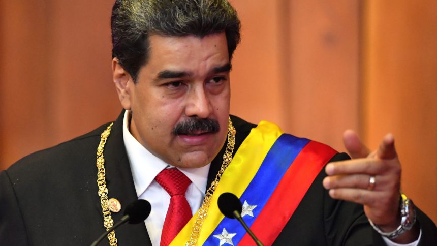 venezuela:-maduro-assume-3o-mandato-e-promete-reforma-na-constituicao