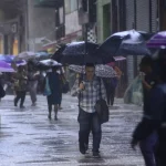 chuva-deixa-sp-em-estado-de-atencao-para-alagamentos;-21-mil-estao-sem-luz