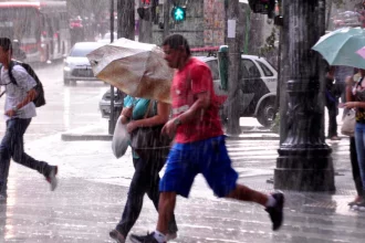 passagem-de-frente-fria-deve-provocar-chuva-no-fim-de-semana-em-sp