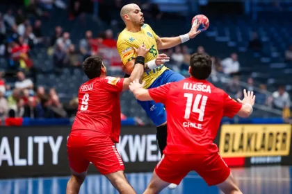 brasil-oscila,-mas-supera-chile-na-2a-fase-do-mundial-de-handebol