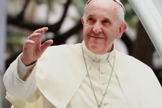 papa-francisco-inicia-jubileu-2025-com-lamento-pelas-criancas-vitimas-das-guerras