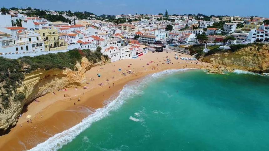 brasileiros-ajudam-a-sustentar-turismo-no-sul-de-portugal