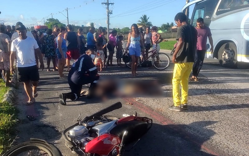 mulher-morre-em-acidente-de-moto-em-alcobaca;-vitima-estava-sem-capacete